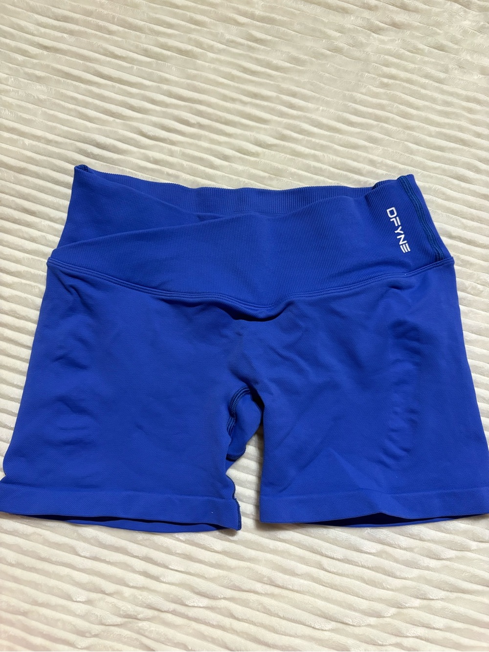 Dfyne Shorts